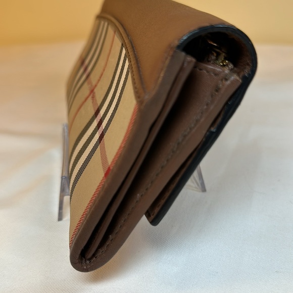 Burberry Long Wallet Tartan & Brown Leather, unbranded insert & Crossbody Chain - Picture 8 of 16
